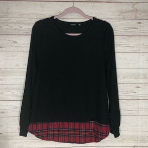 Doe+Rae black pull over with plaid accent szMed